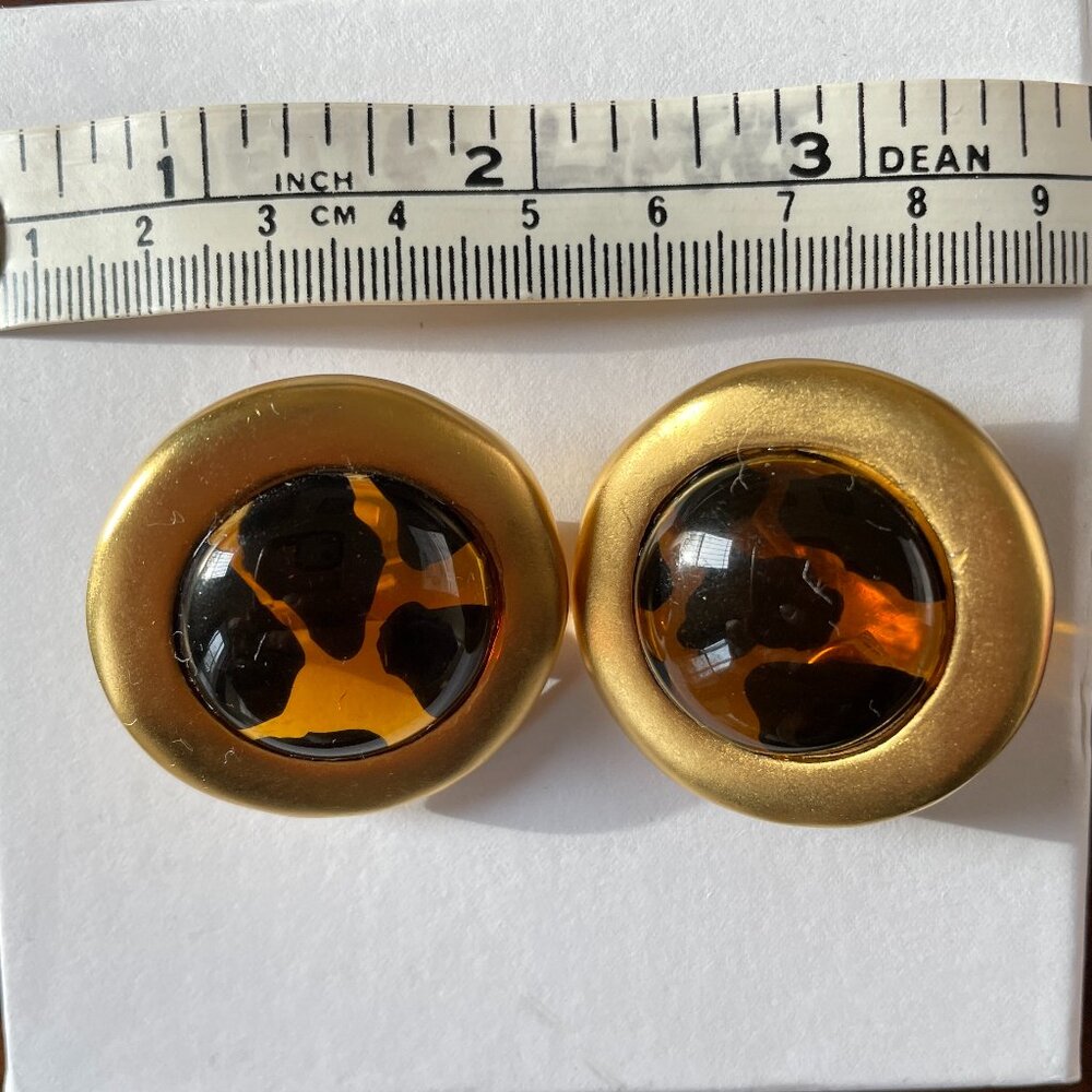 Ivana Trump Statement Clip On Earrings Animal Print Resin & Gold Tone 80s Glam - Picture 4 of 4